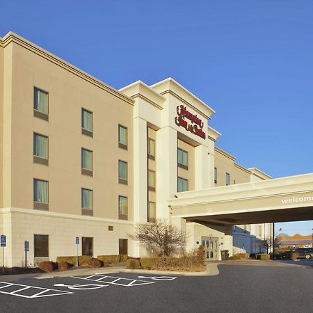 Hampton Inn & Suites Wichita-Northeast Экстерьер фото