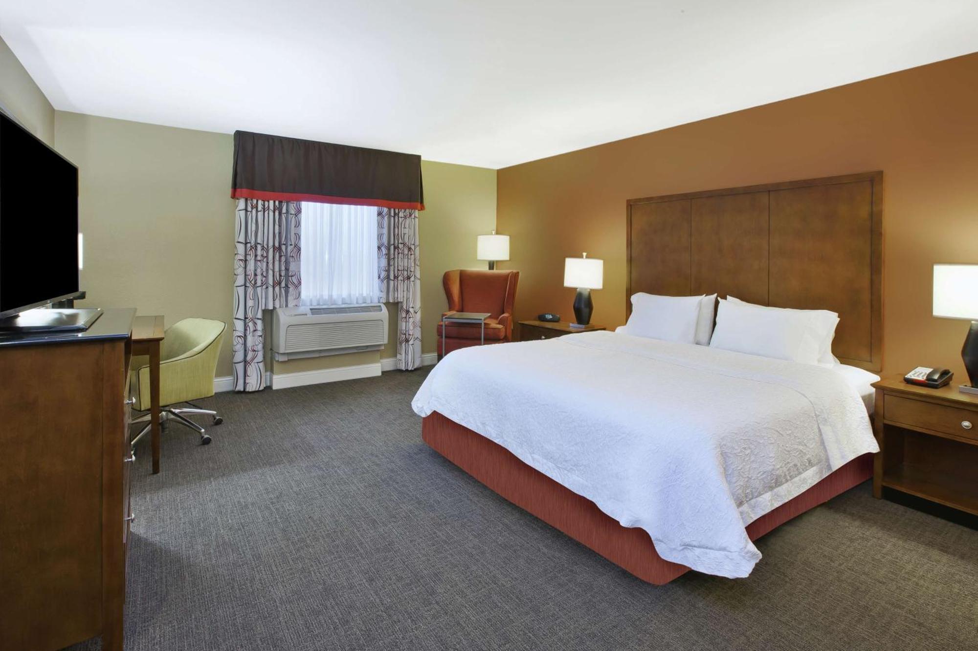 Hampton Inn & Suites Wichita-Northeast Экстерьер фото