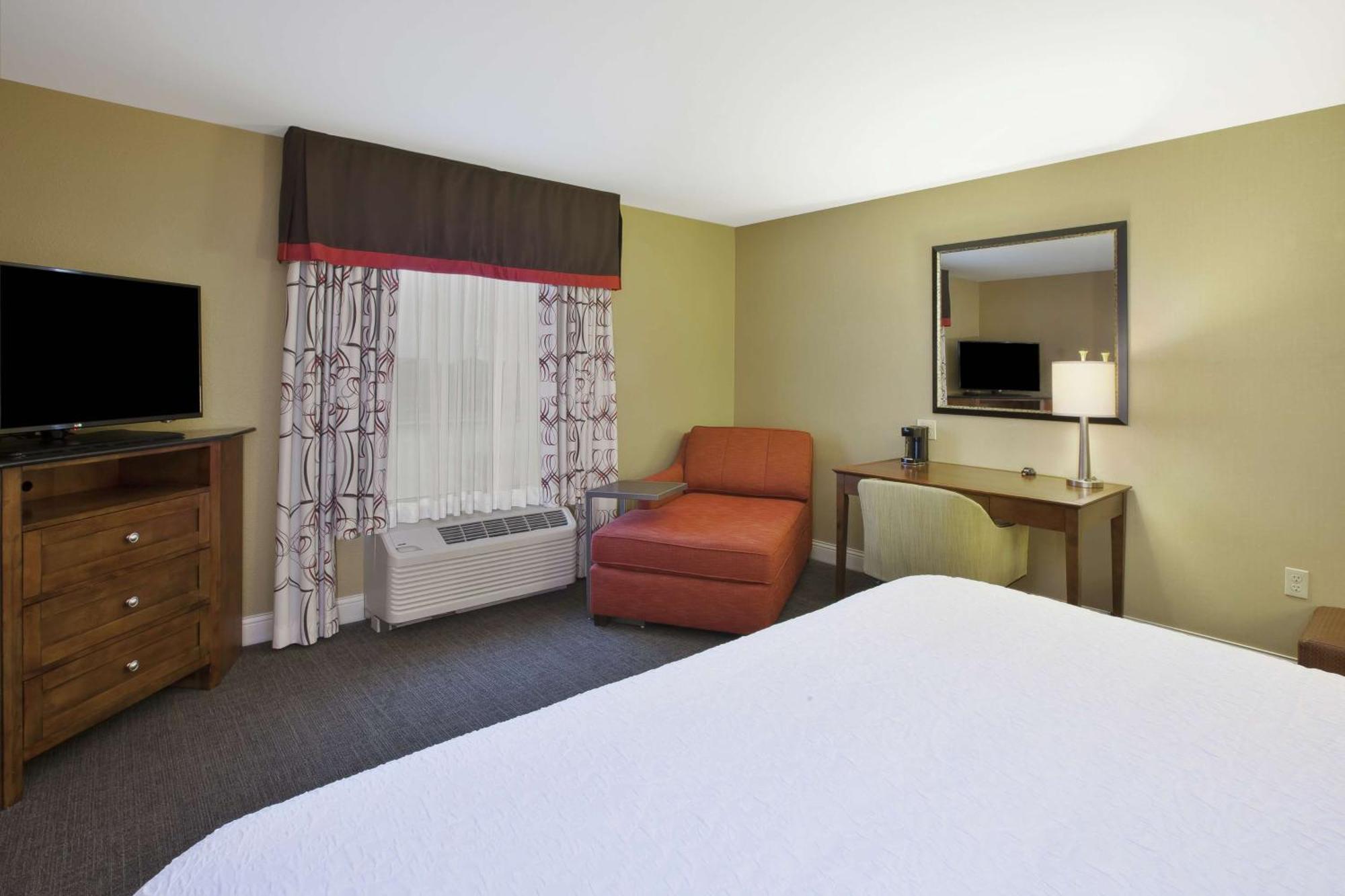 Hampton Inn & Suites Wichita-Northeast Экстерьер фото