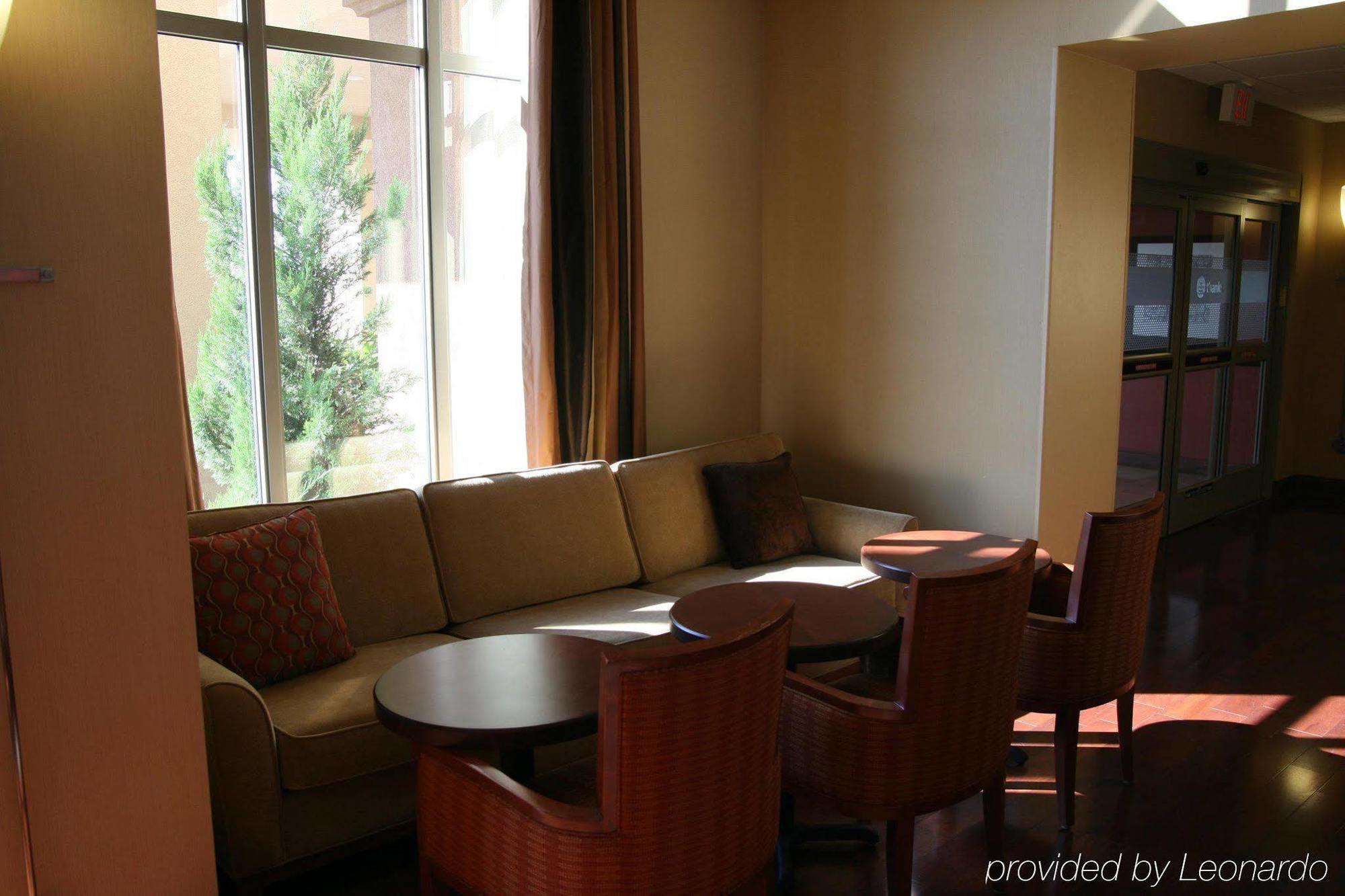 Hampton Inn & Suites Wichita-Northeast Ресторан фото