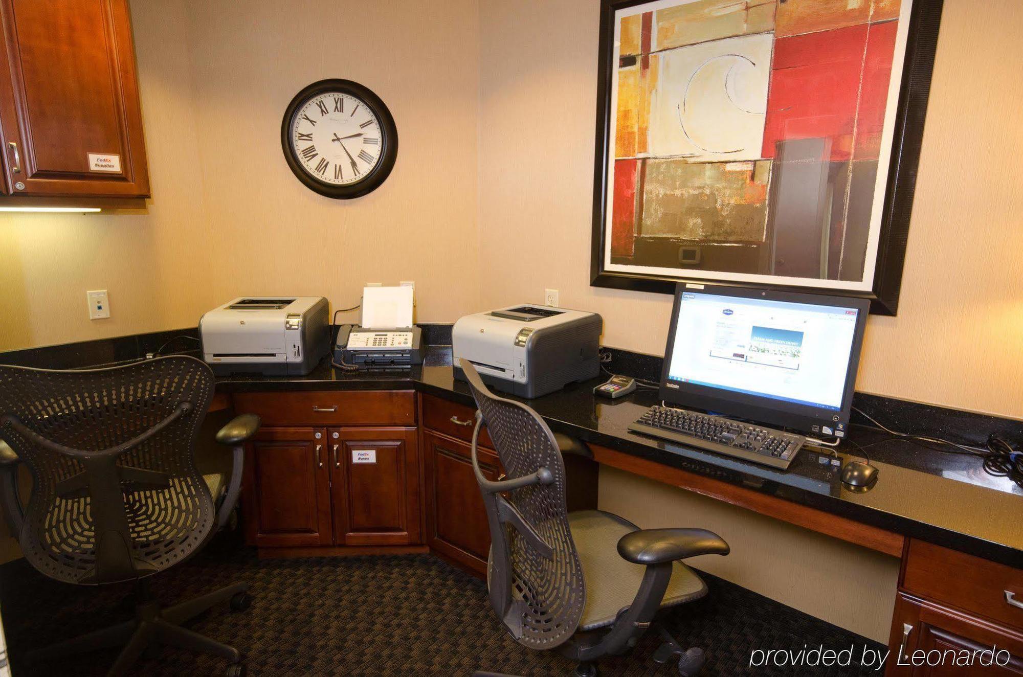Hampton Inn & Suites Wichita-Northeast Экстерьер фото