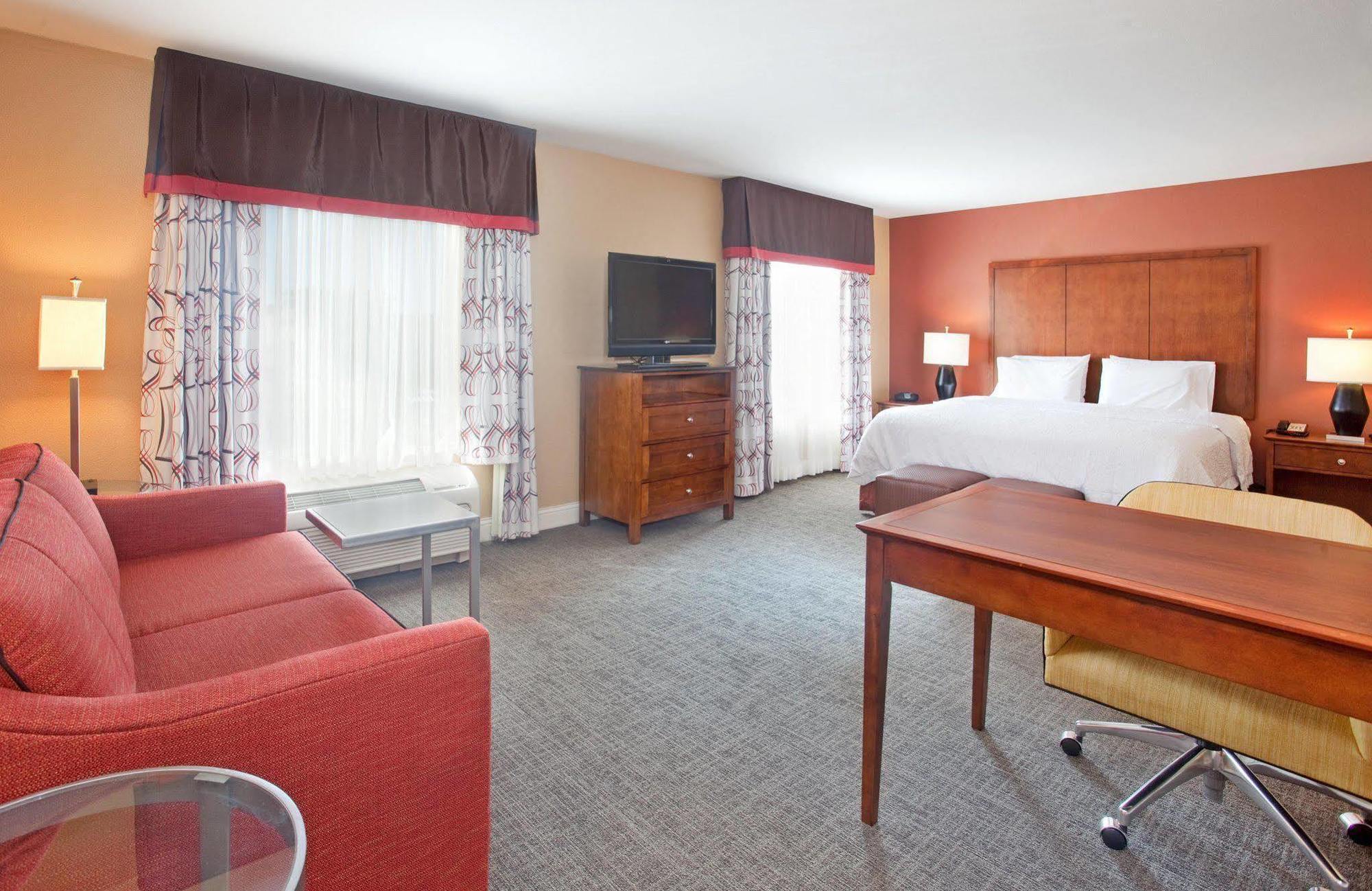 Hampton Inn & Suites Wichita-Northeast Экстерьер фото